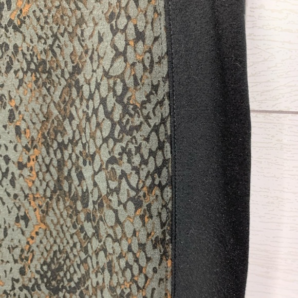 Lysse Snakeskin Print Leggings Size Medium - Picture 8 of 12